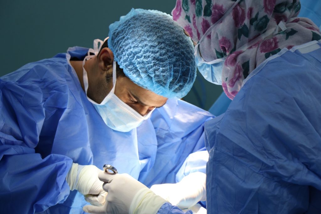 gallbladder surgery complications