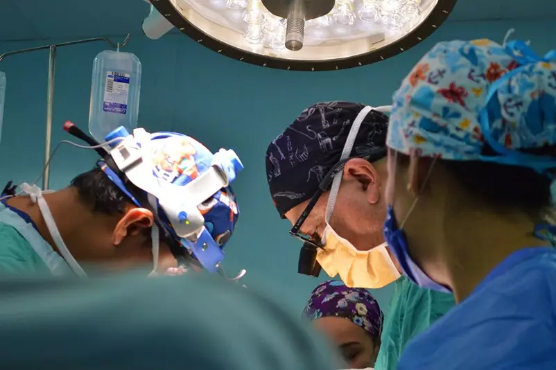 signs that a surgeon left a foreign object in body after surgery