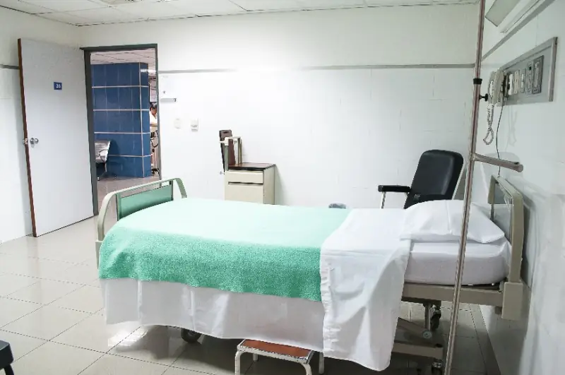 sue hospital for refusing treatment
